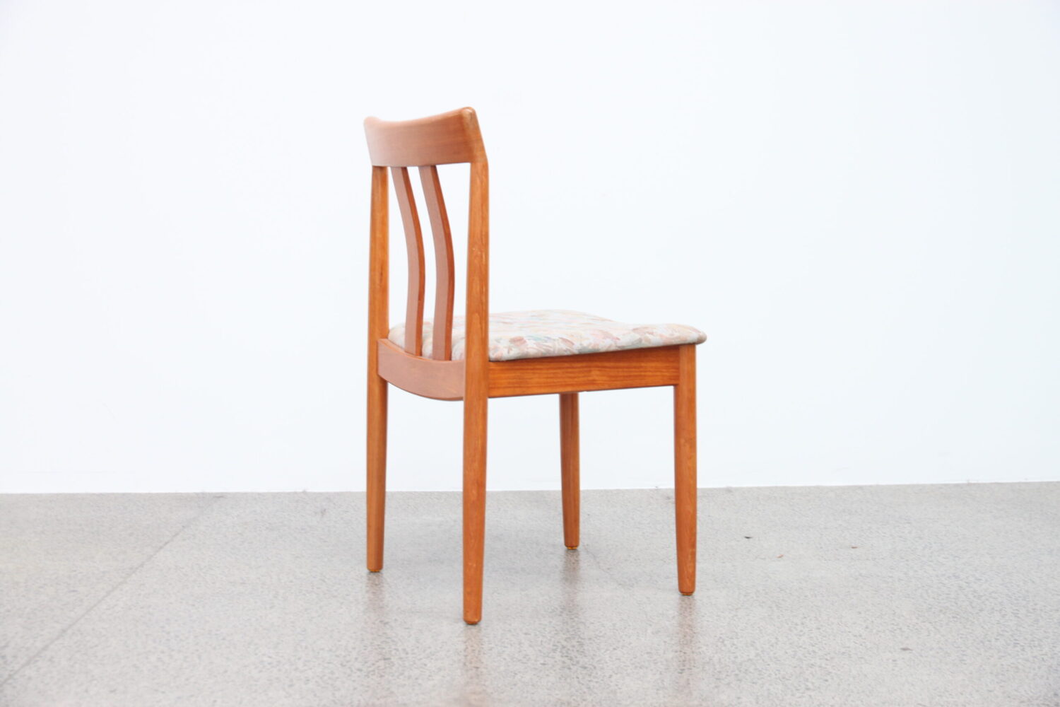 Dining Chairs Made of Solid Teak