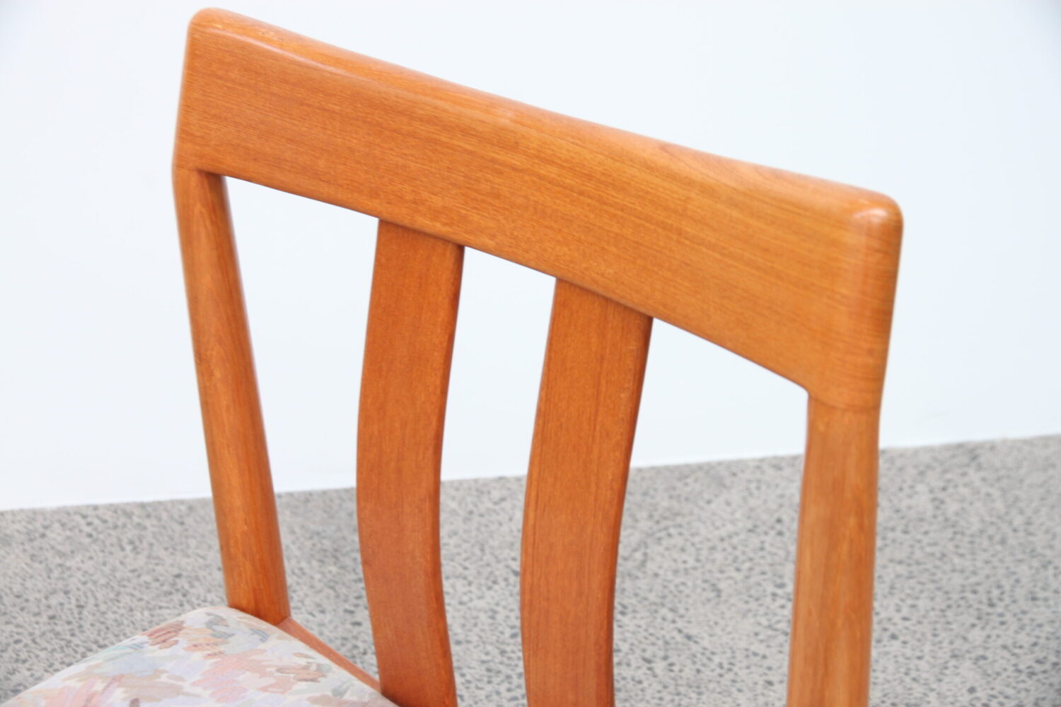 Dining Chairs Made of Solid Teak
