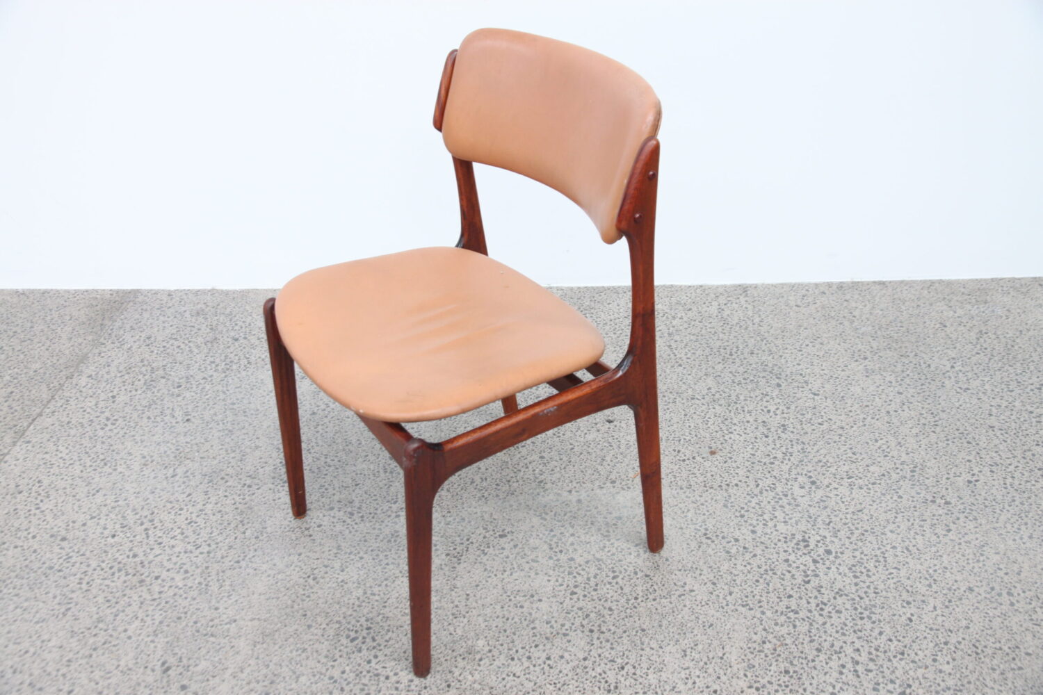 Dining chairs by Erik Buch x4