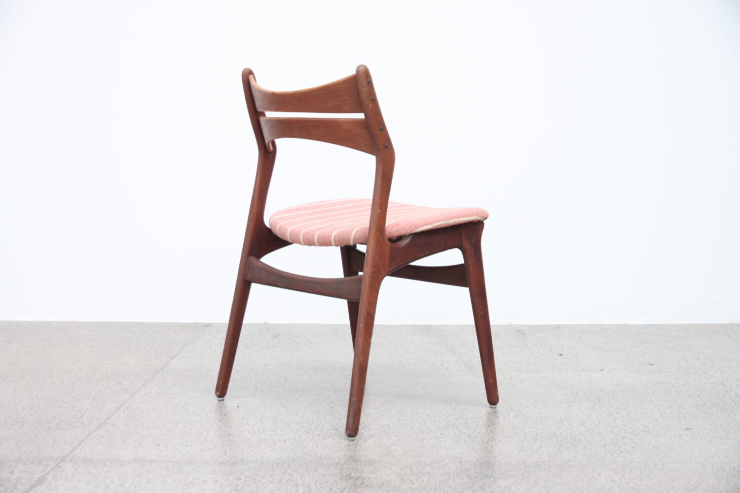 Dining Chairs by Erik Buch model 301