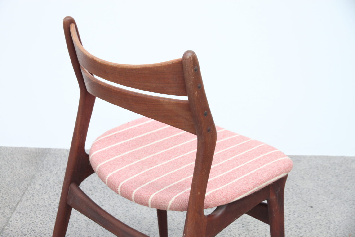 Dining Chairs by Erik Buch model 301