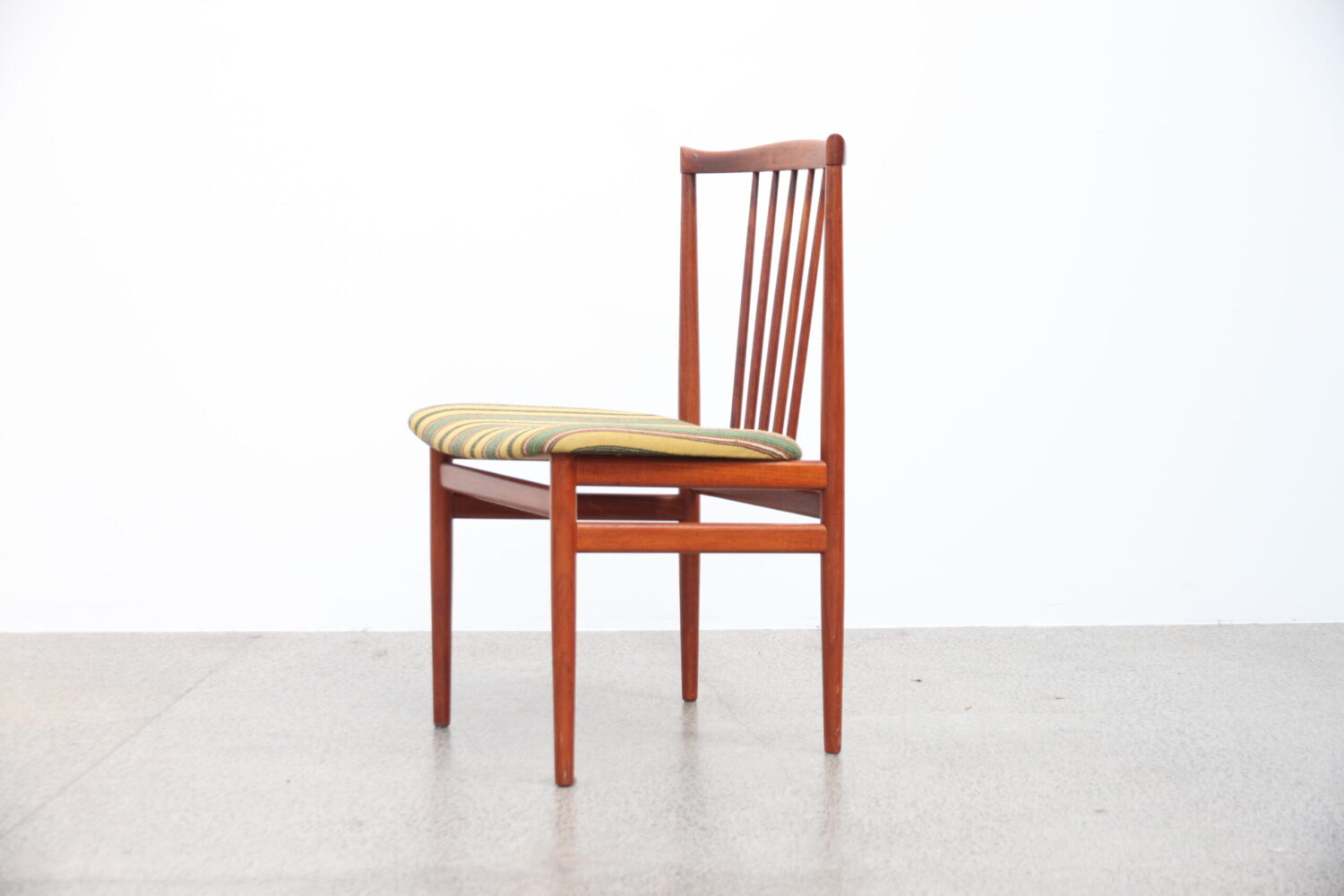Elegant Dining Chairs x6