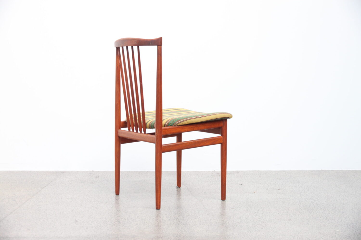 Elegant Dining Chairs x6