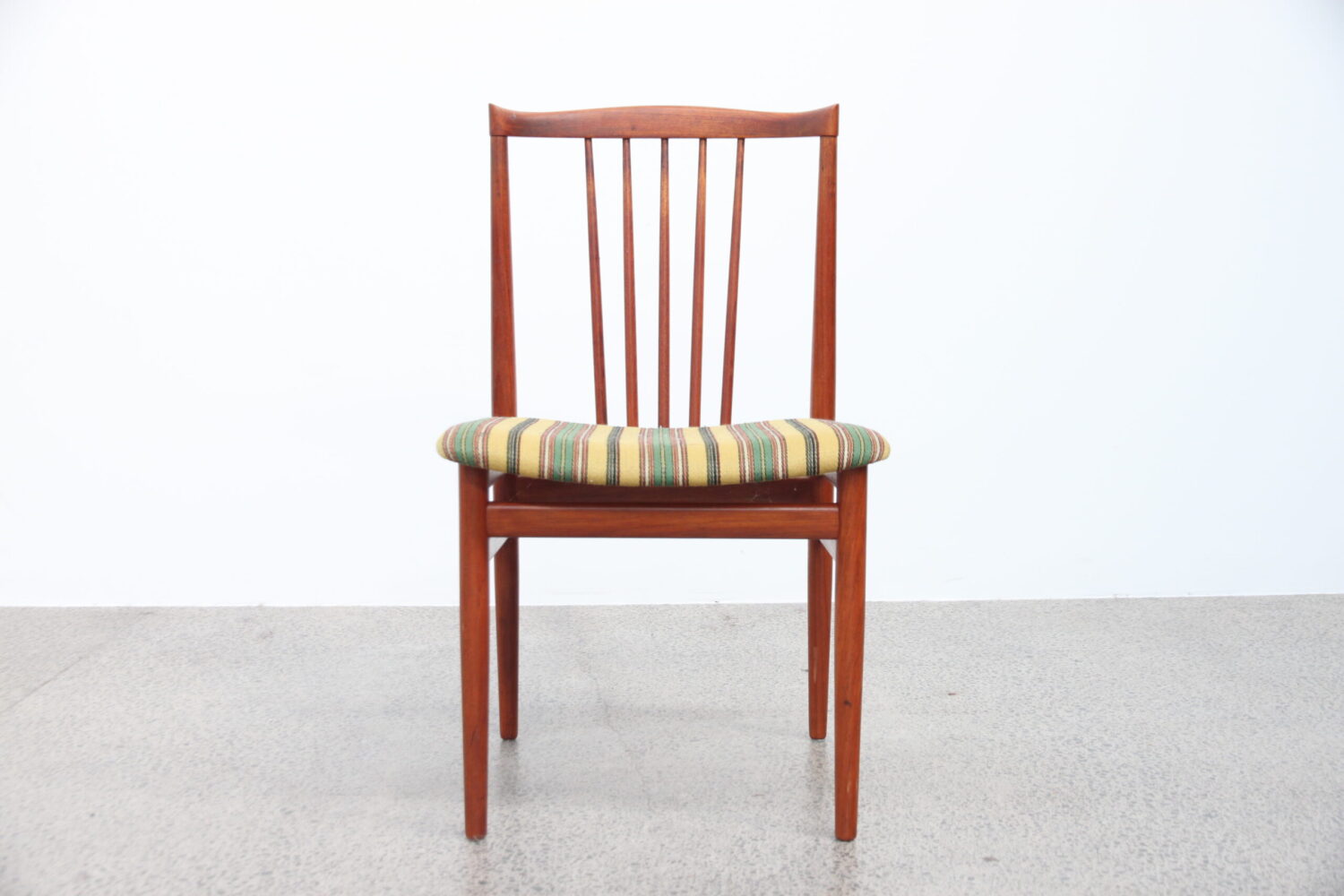 Elegant Dining Chairs x6