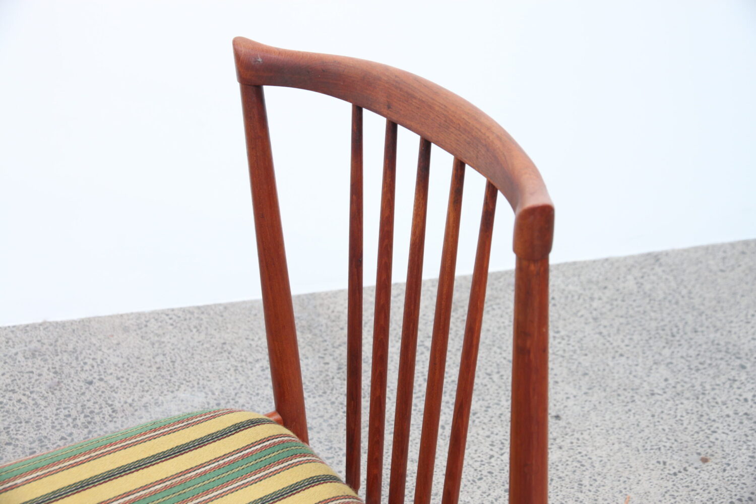 Elegant Dining Chairs x6