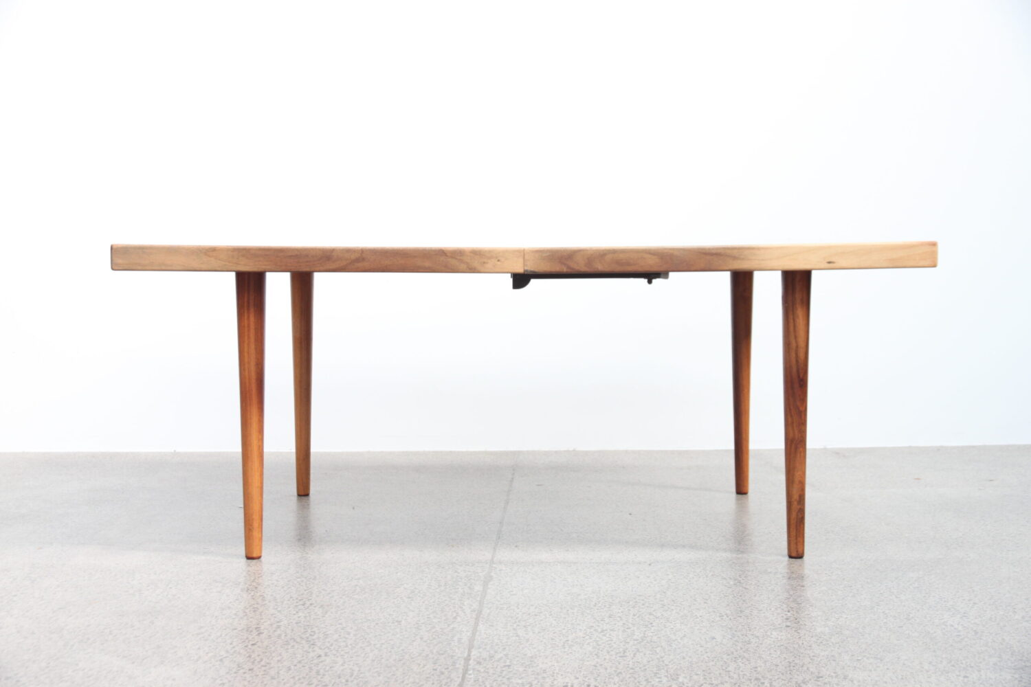 Extra Large Extendable Table